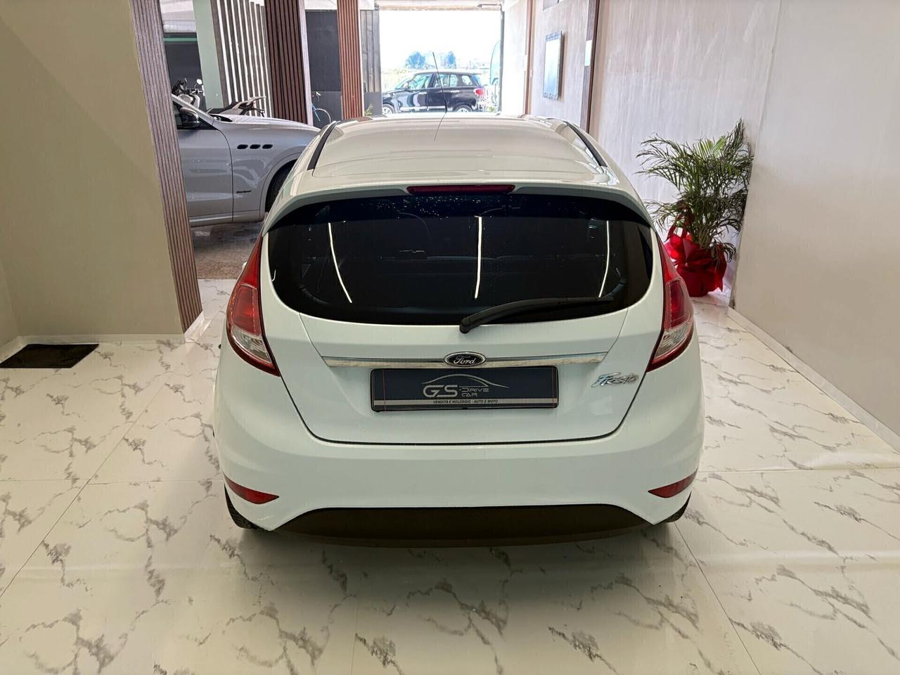 Ford Fiesta 1.5 TDCi 75CV 5 porte Titanium