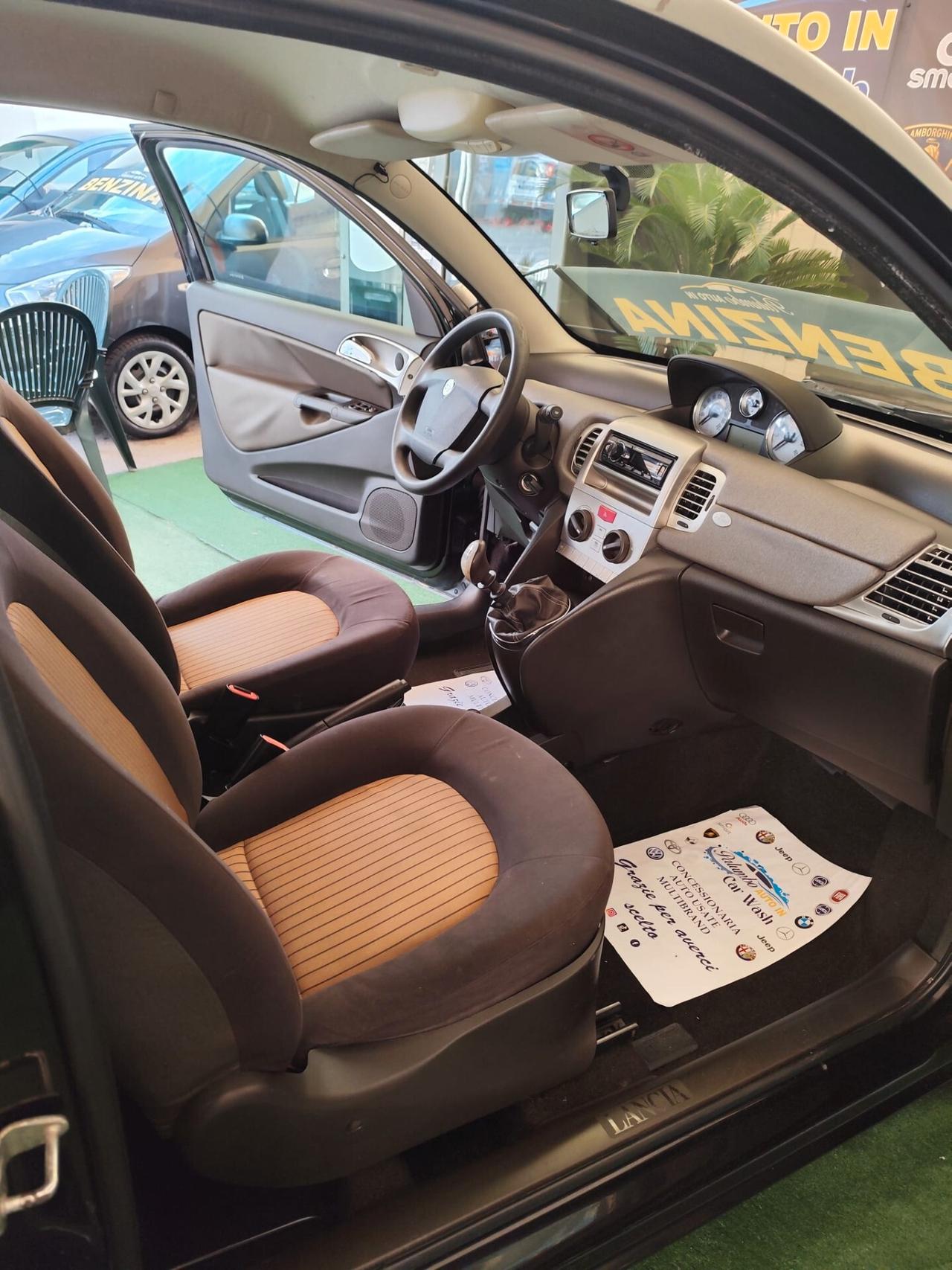 Lancia Ypsilon 1.2 benzina