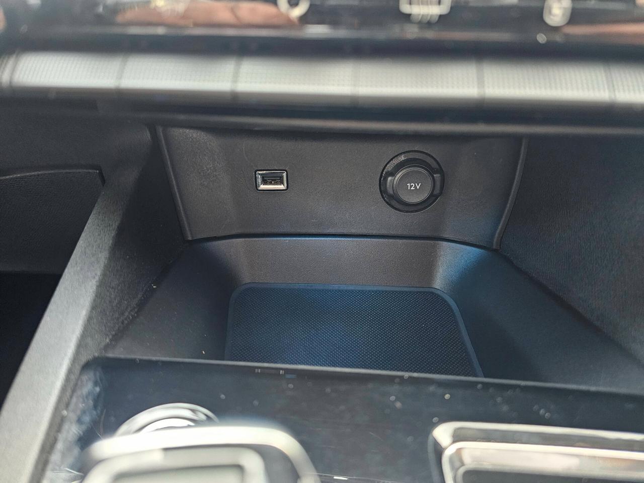 PEUGEOT 3008 1.5 BLUEHDI 131CV EAT8 ALLURE