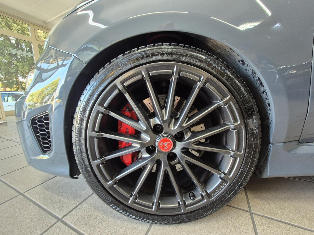 Abarth 695 1.4 Turbo T-Jet 180 CV Competizione