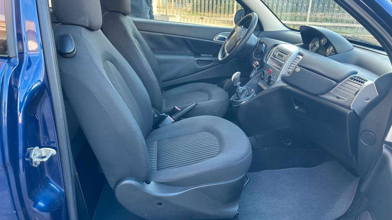 Lancia Ypsilon 1.2 New Oro