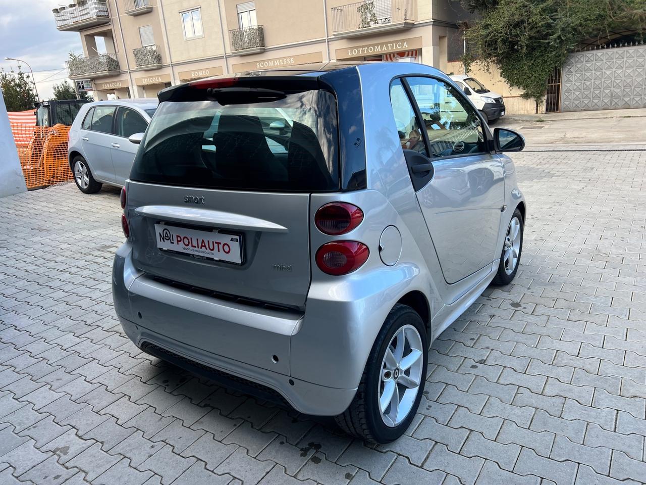 Smart ForTwo 1000 52 kW MHD coupé passion