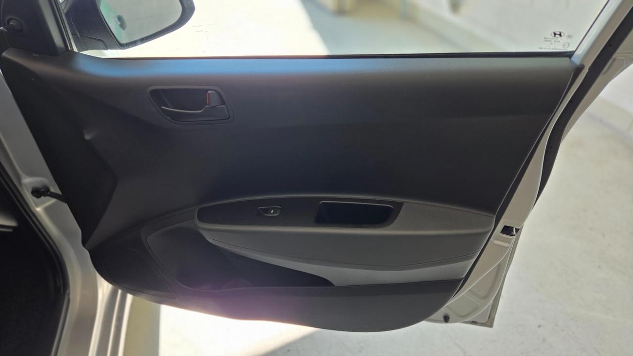 Hyundai i10 1.0 LPGI Econext Login unico proprietario