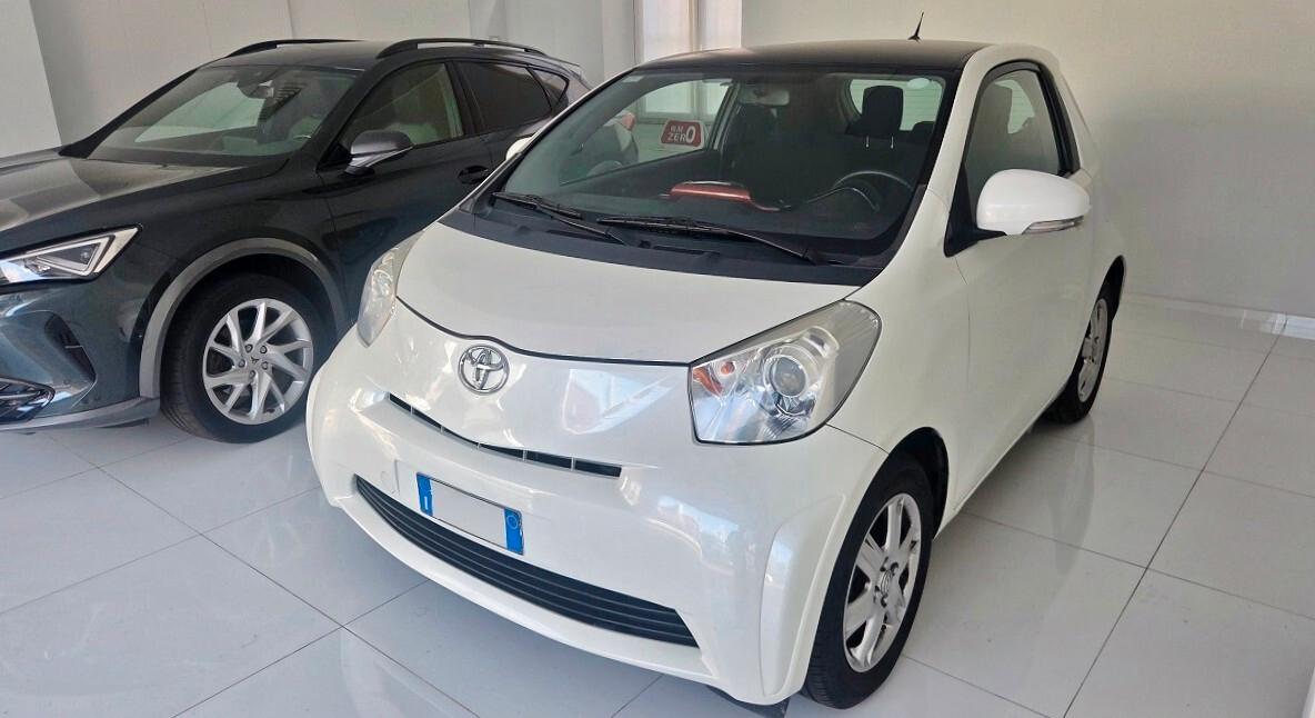 Toyota iQ 1.0 CVT Sol