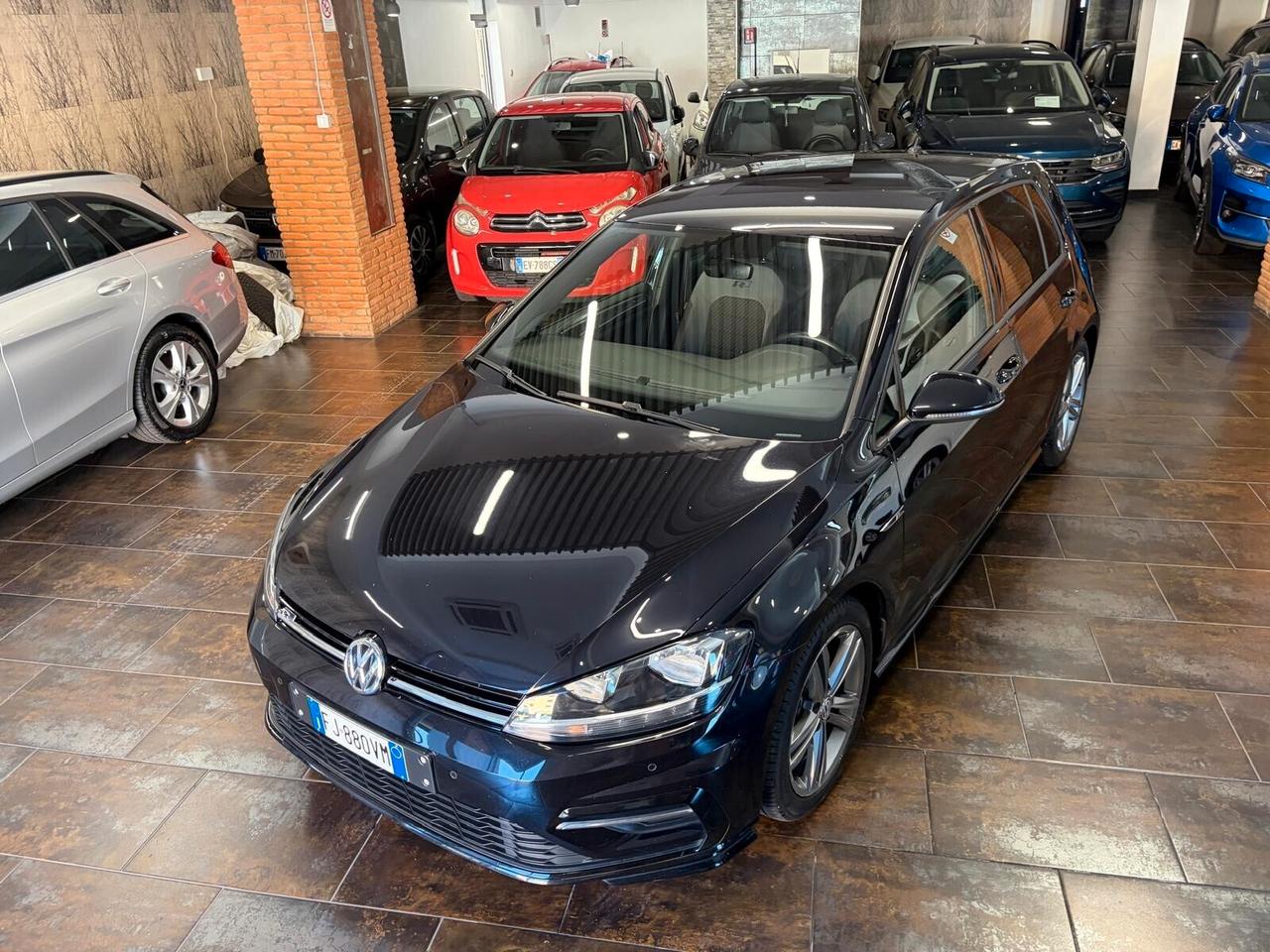 Volkswagen Golf 1.4 TSI 125 CV 5p. R-Line Highline BlueMotion Technology