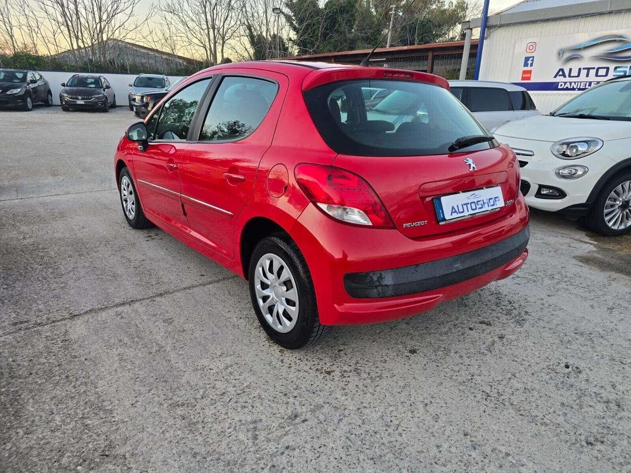 Peugeot 207 Plus 1.4 HDi 70CV 5 porte