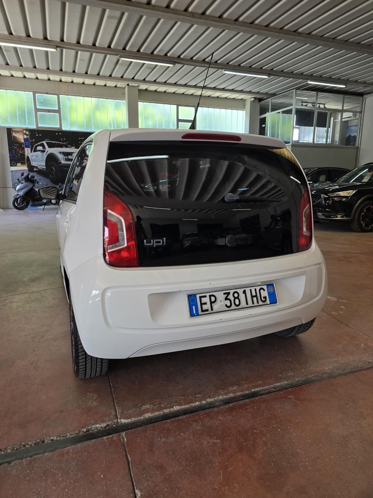 Volkswagen up! 1.0 5p. move up!