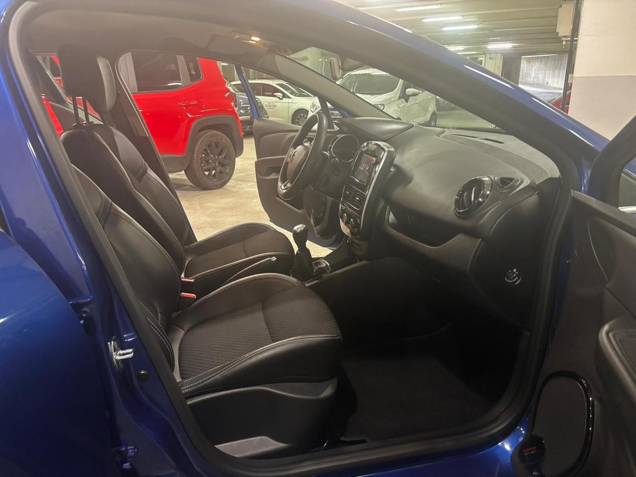 RENAULT Clio Sporter 1.5 dci Moschino Zen 75cv