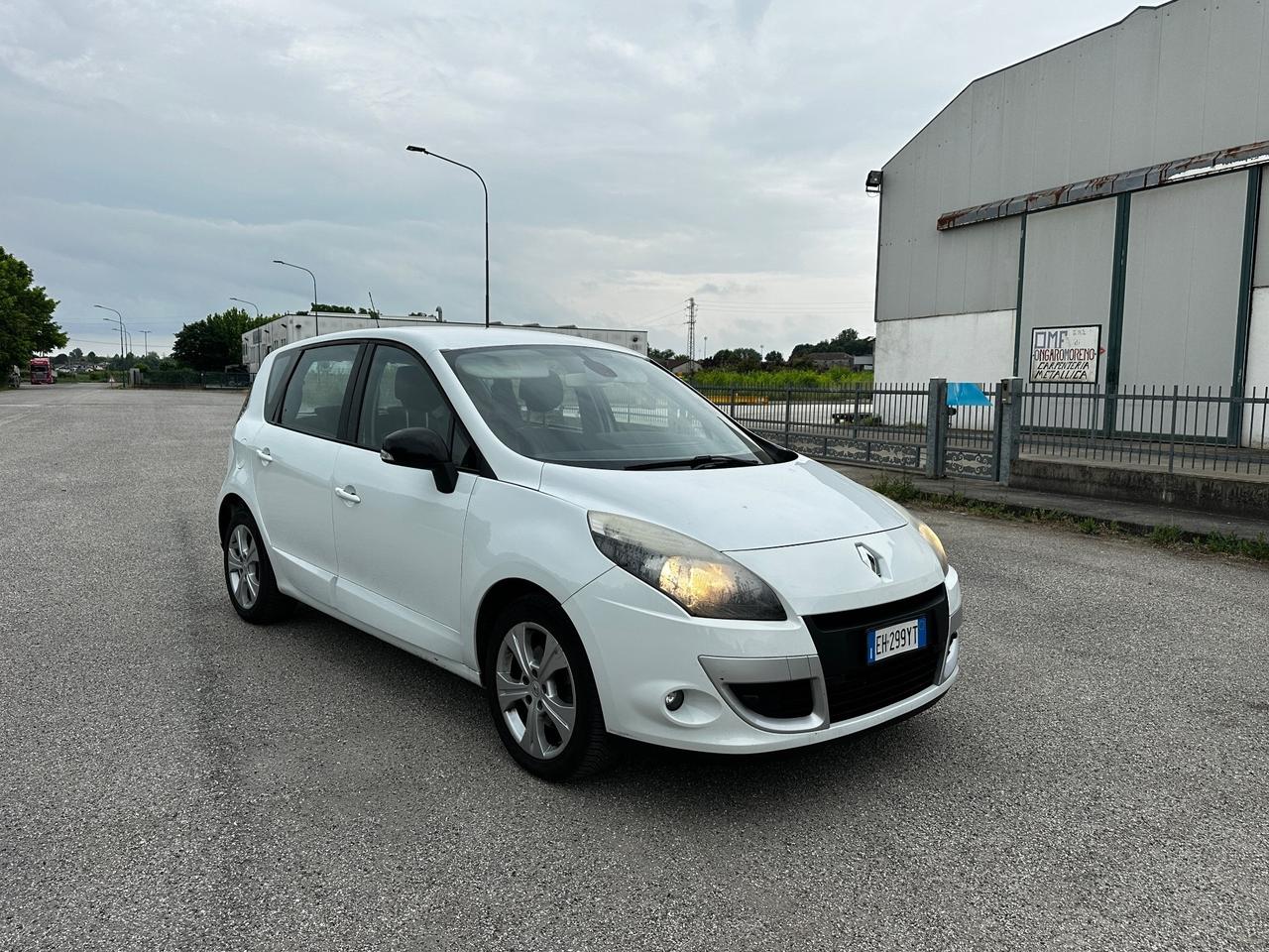 Renault Scenic Scénic X-Mod 1.5 dCi 110CV Attractive
