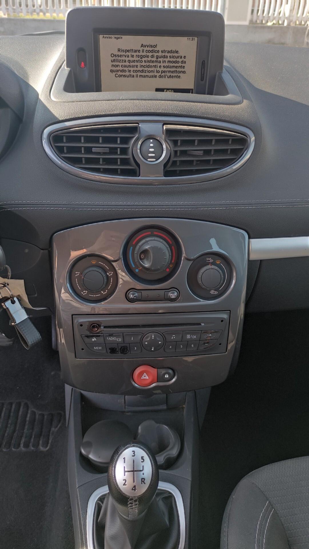 Renault Clio 1.2 16V 5 porte NEOPATENTATI - 2012