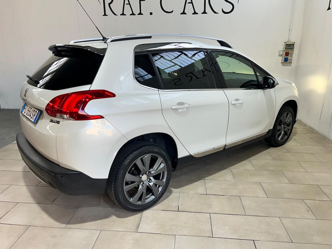 Peugeot 2008 BlueHDi 120 S&S Allure
