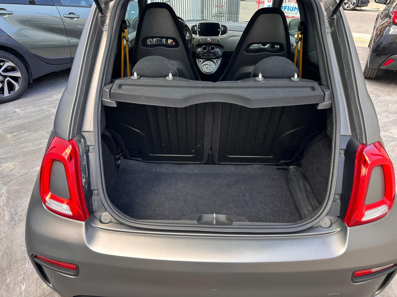 Abarth 595 1.4 Turbo T-Jet 180 CV Competizione