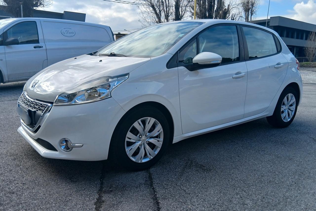 Peugeot 208 GPL