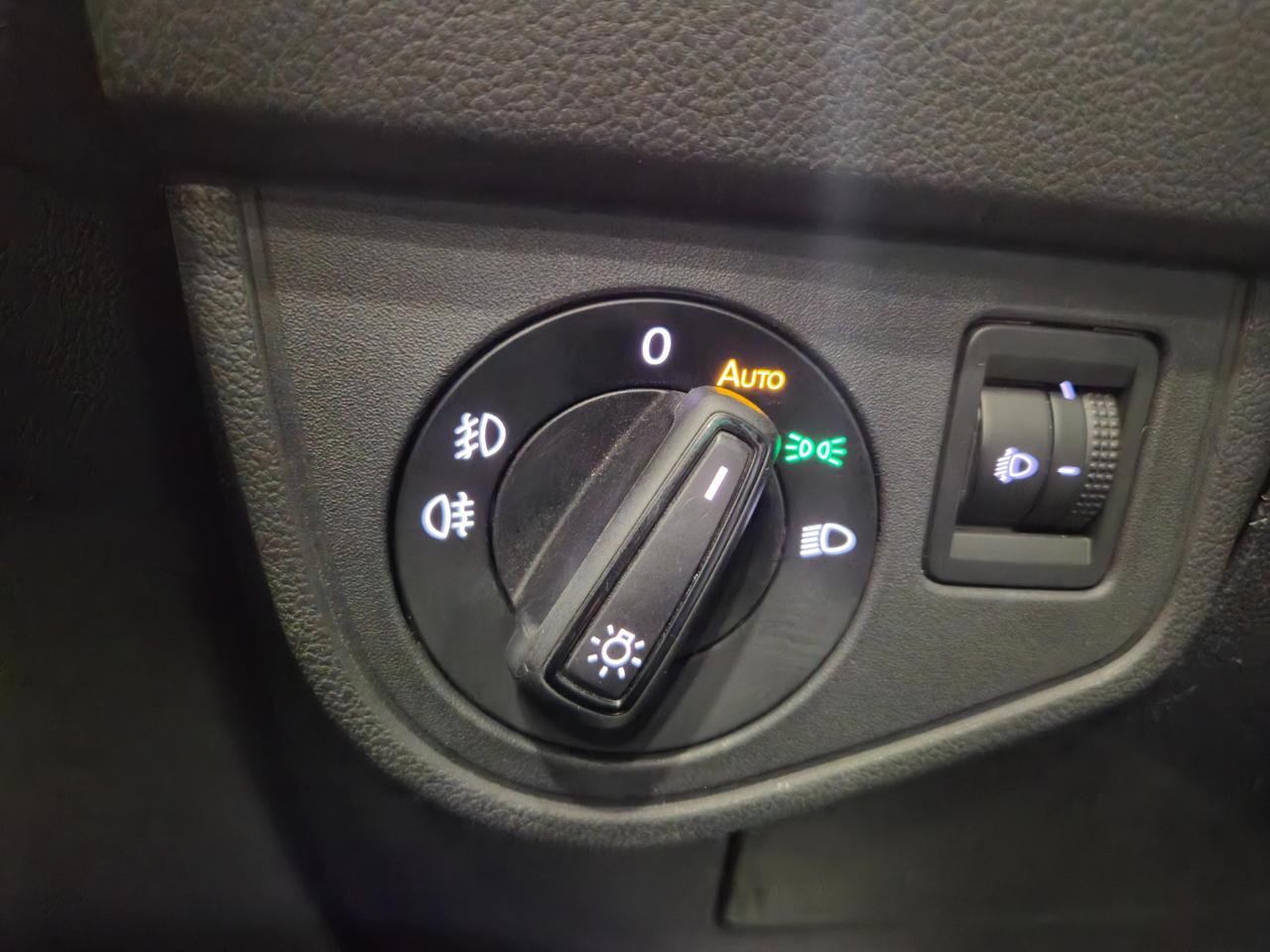 Volkswagen Taigo 1.0 tsi R-Line 110cv - ACC/Lim - Cam - Carplay - Tetto