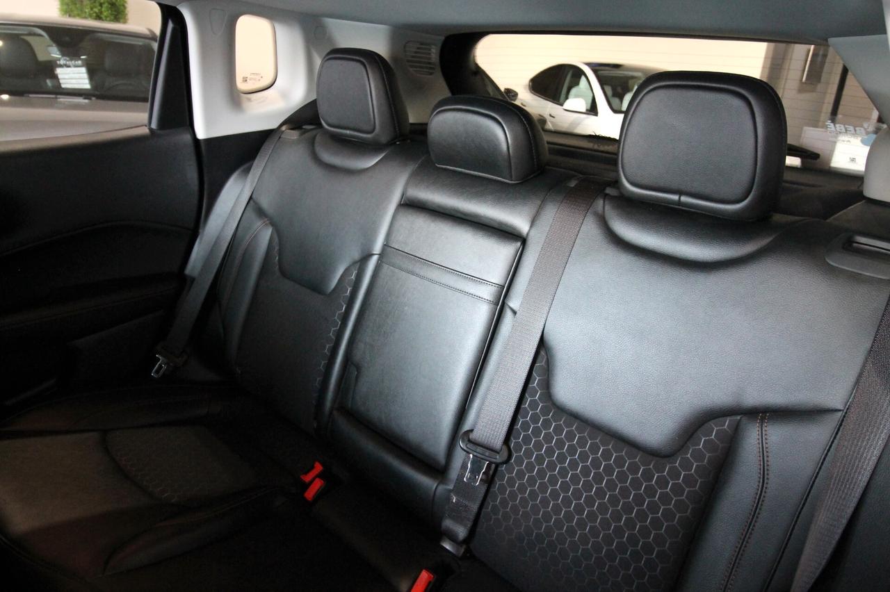 JEEP COMPASS 1.3 TURBO 4Xe LIMITED