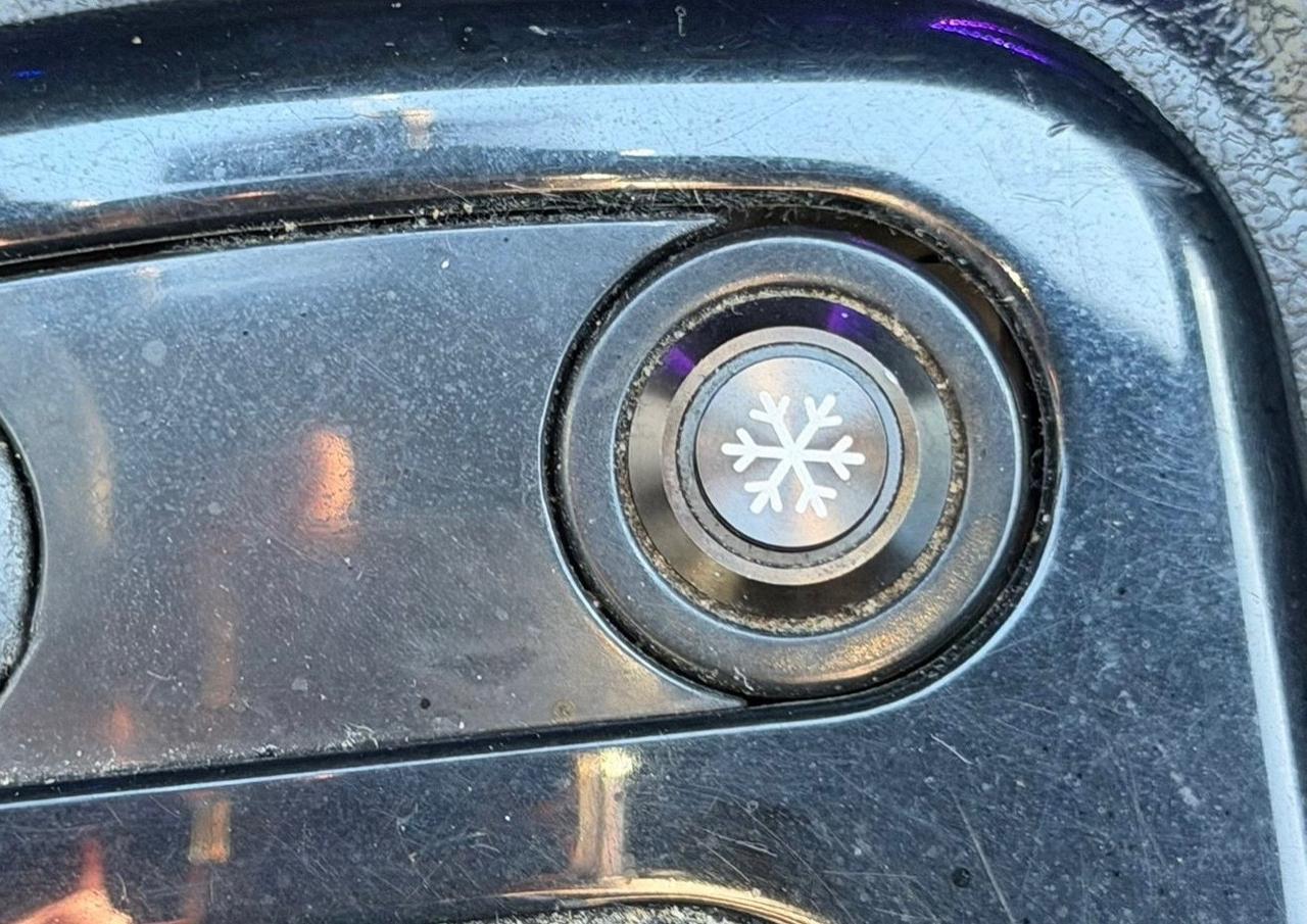 Ligier JS JS50 DCI Sport Ultimate Ice Tec