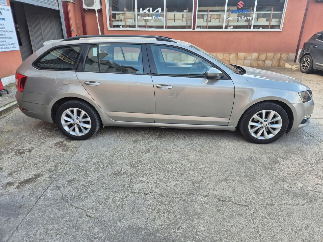 Skoda Octavia 1.5 DSG Wagon Executive G-Tec