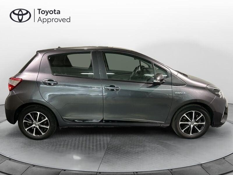 Toyota Yaris 1.5 Hybrid 5 porte Active AREA C FREE + CERCHI IN LEGA + CAR PLAY