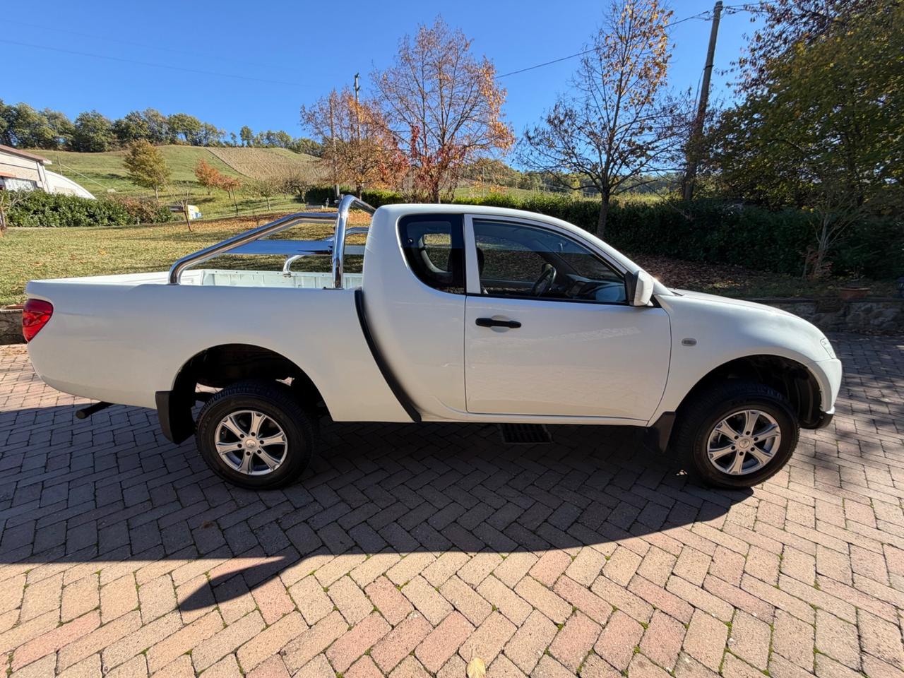 Mitsubishi L200 2.5 DI-D/136CV 4 POSTI
