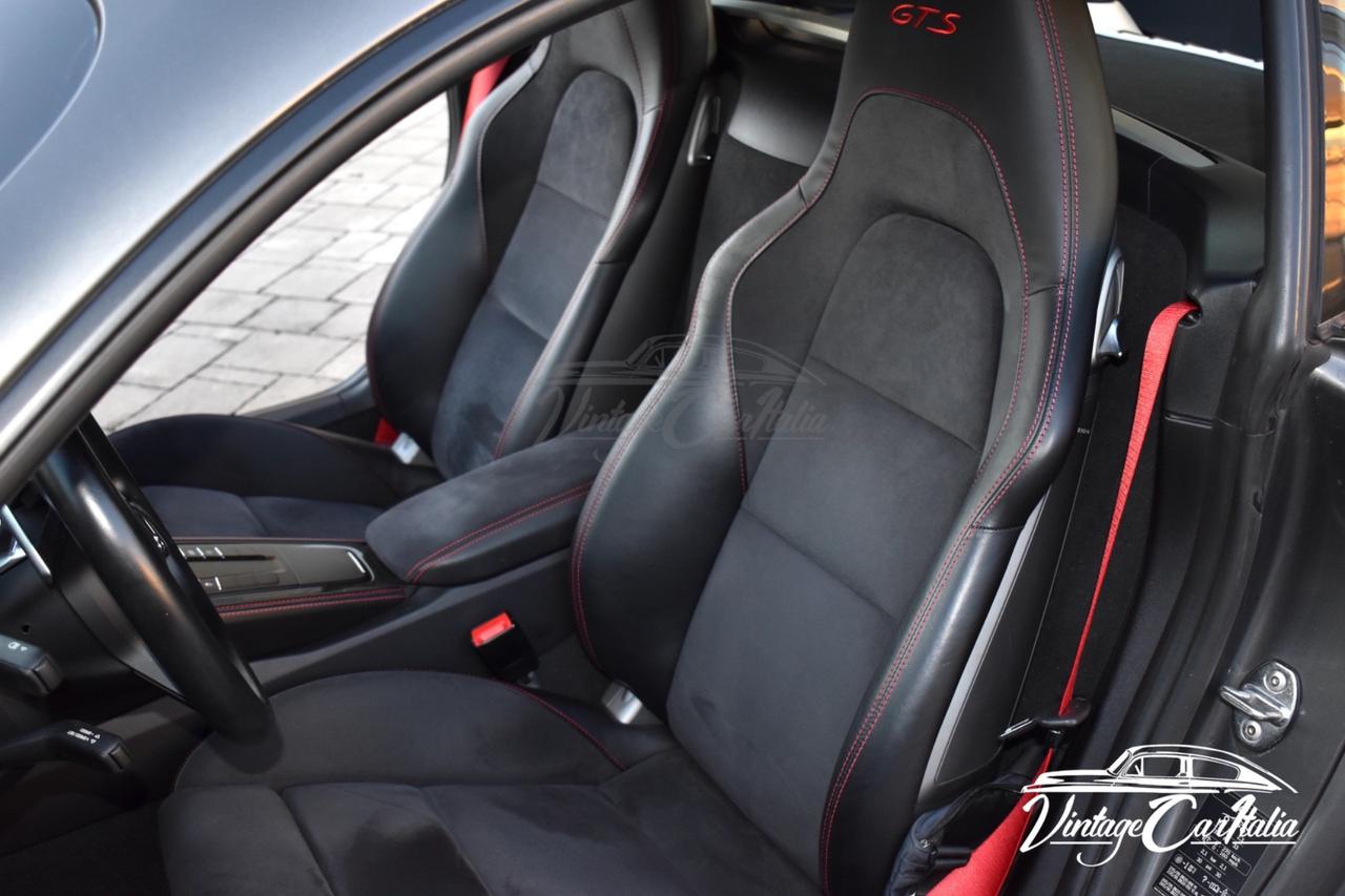 Porsche Cayman 718 GTS