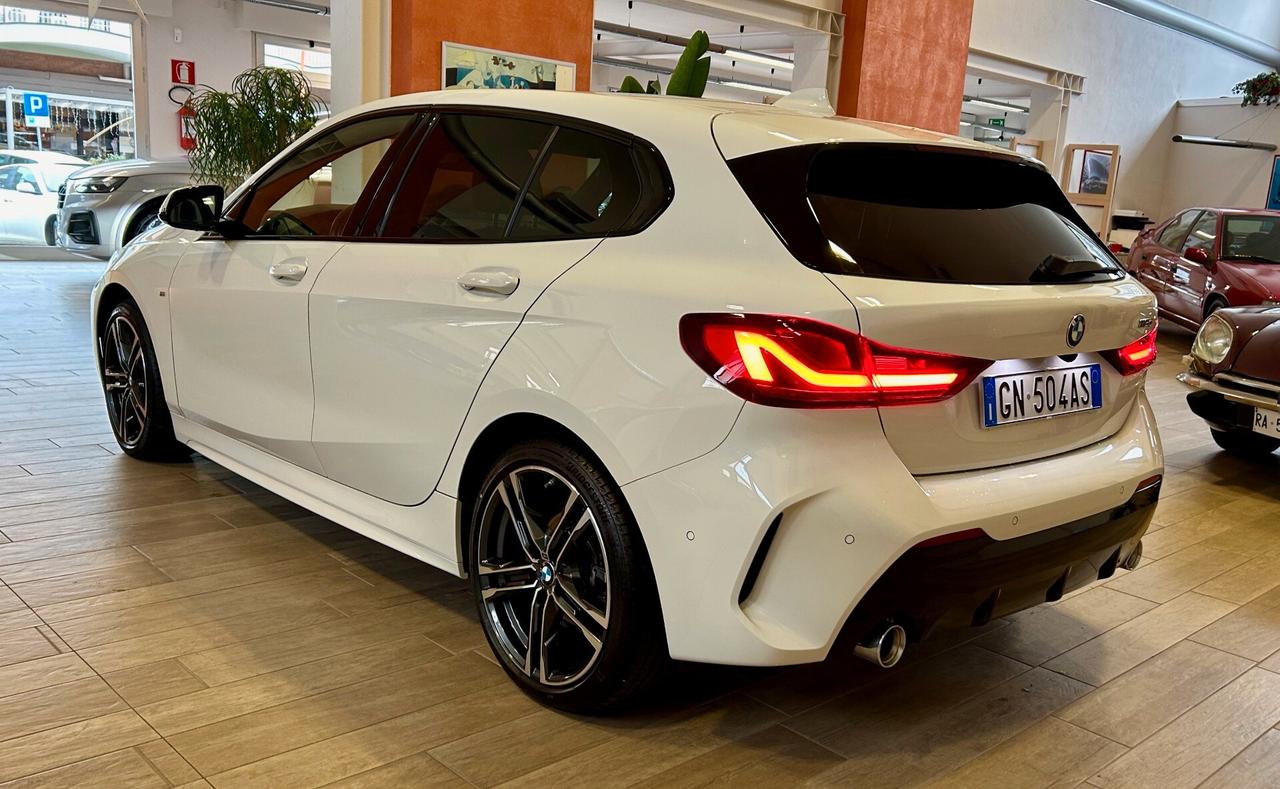 Bmw 118 118d 5p. Msport