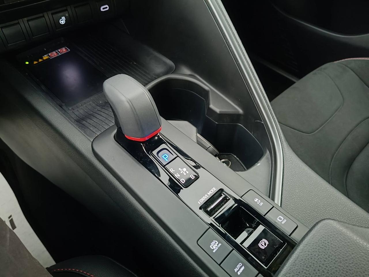 TOYOTA C-HR II 2023 - C-HR 2.0 phev GR Sport fwd e-cvt