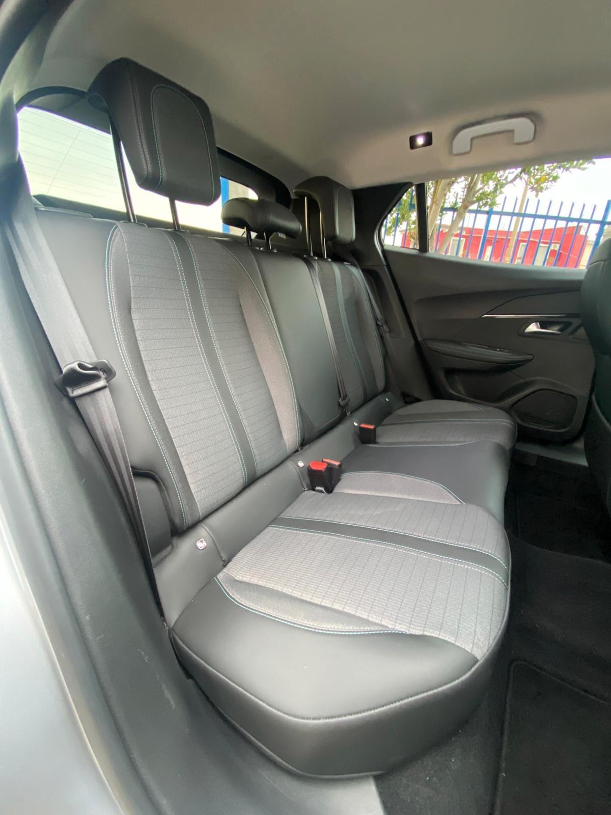 Peugeot 2008 BlueHDi 130 S&S EAT8 Allure Pack