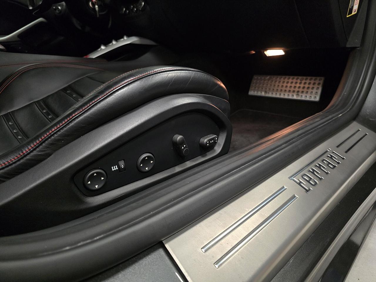 Ferrari F12 Berlinetta 6.3 740CV V12 SERVICE BOOK FERRARI COMPLETO_ KM CERTIFICATI _ CARBONIO _ SEDILI DAYTONA _ GARANZIA 12 MESI