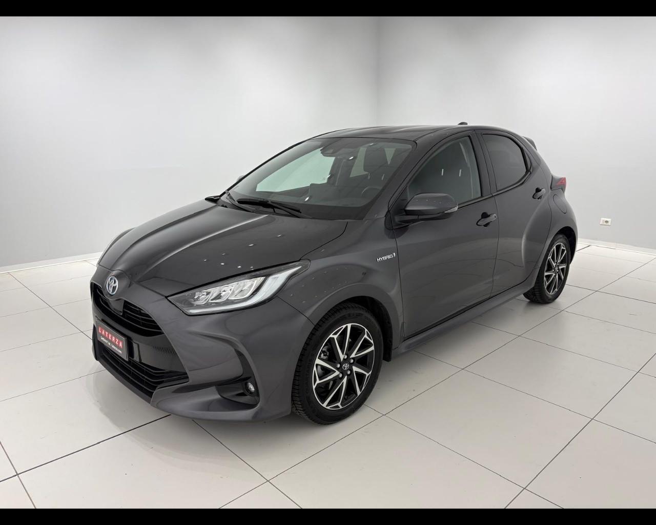 TOYOTA Yaris 1.5h Trend