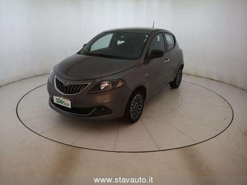 Lancia Ypsilon 1.0 HYB PLAT