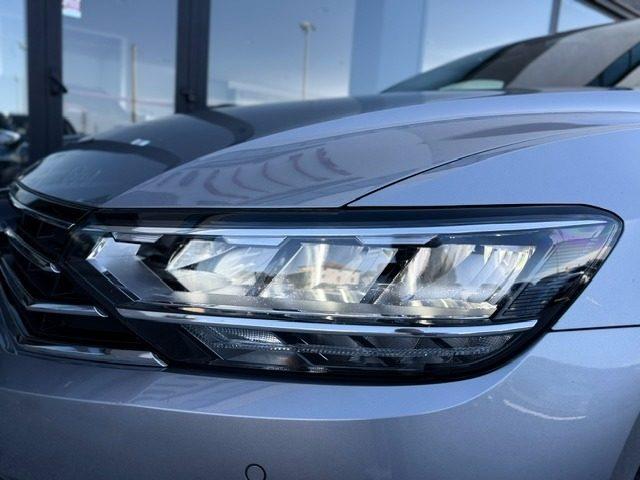 VOLKSWAGEN Passat Variant 2.0 TDI SCR EVO DSG Business