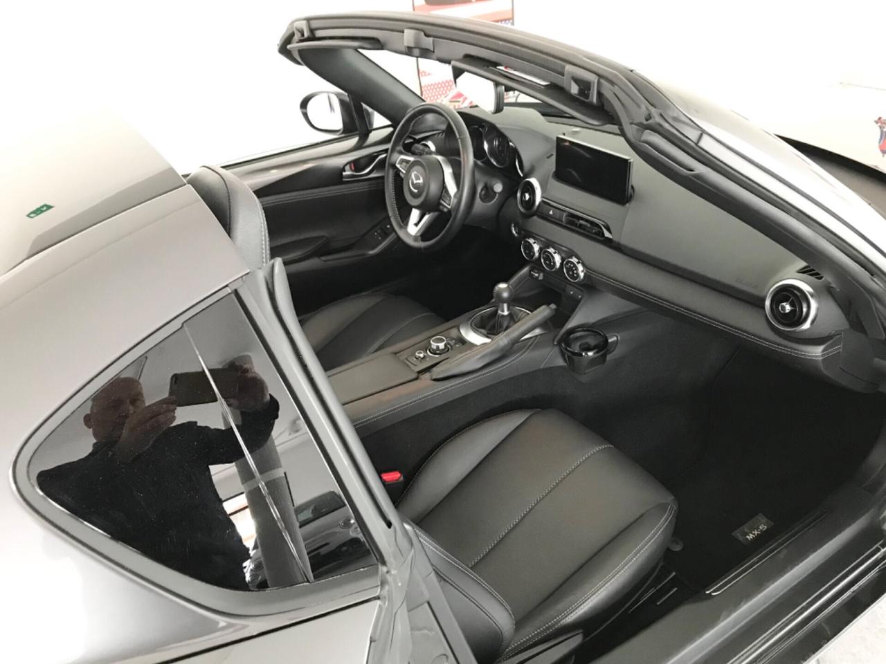 Mazda MX-5 1.5L Skyactiv-G RF Exclusive-Line
