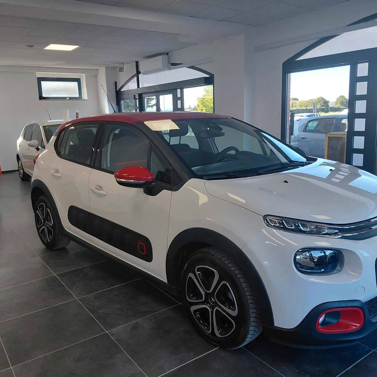 CITROEN C3 ANNO 2017 DS 1.6 ADATTA NEOPATENTATI KM 130 MILA