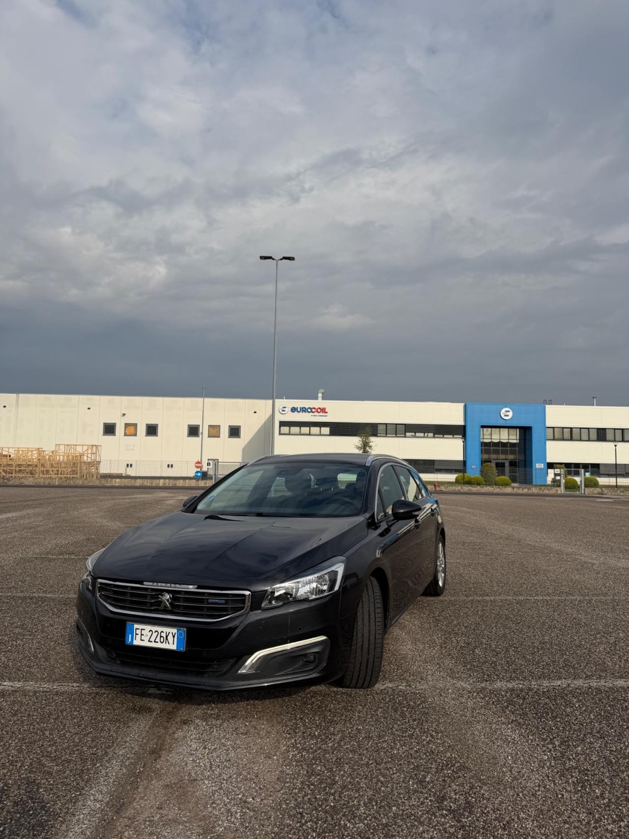 Peugeot 508 BlueHDi 120 EAT6 S&S SW Allure