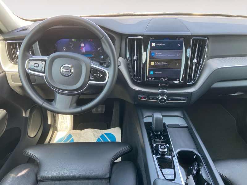 VOLVO XC60 2.0 b4 Plus Bright AuTo