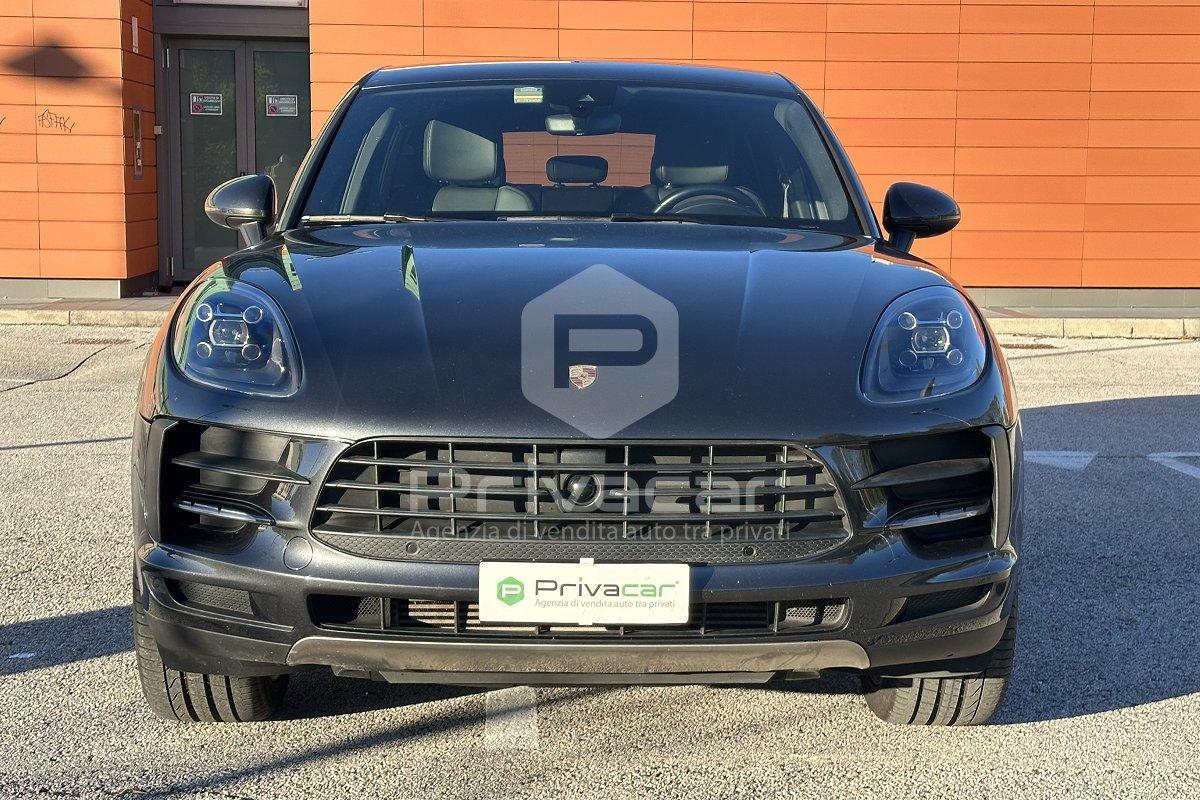 PORSCHE Macan 2.0