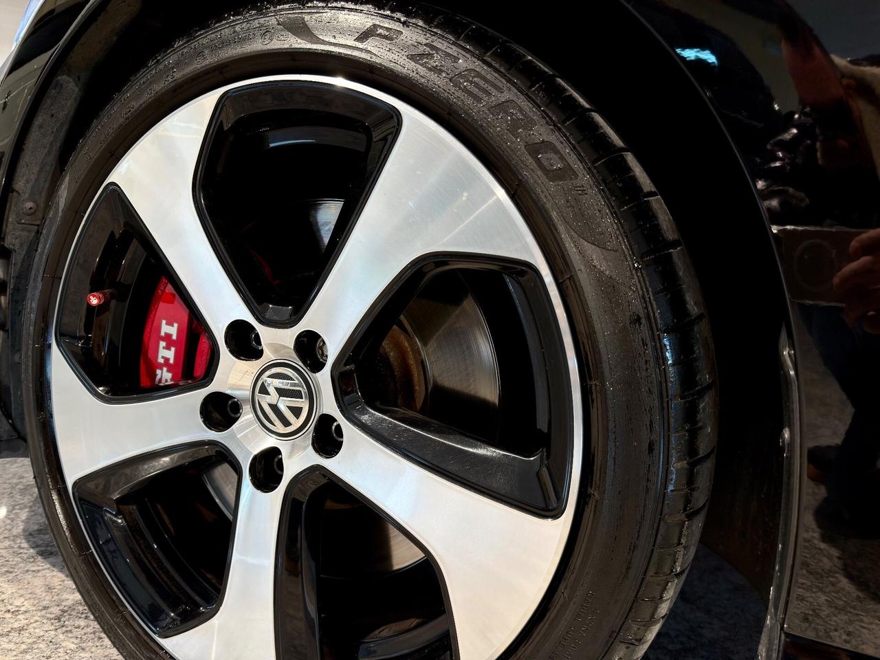 Volkswagen Golf GTI Performance 2.0 245 CV TSI DSG