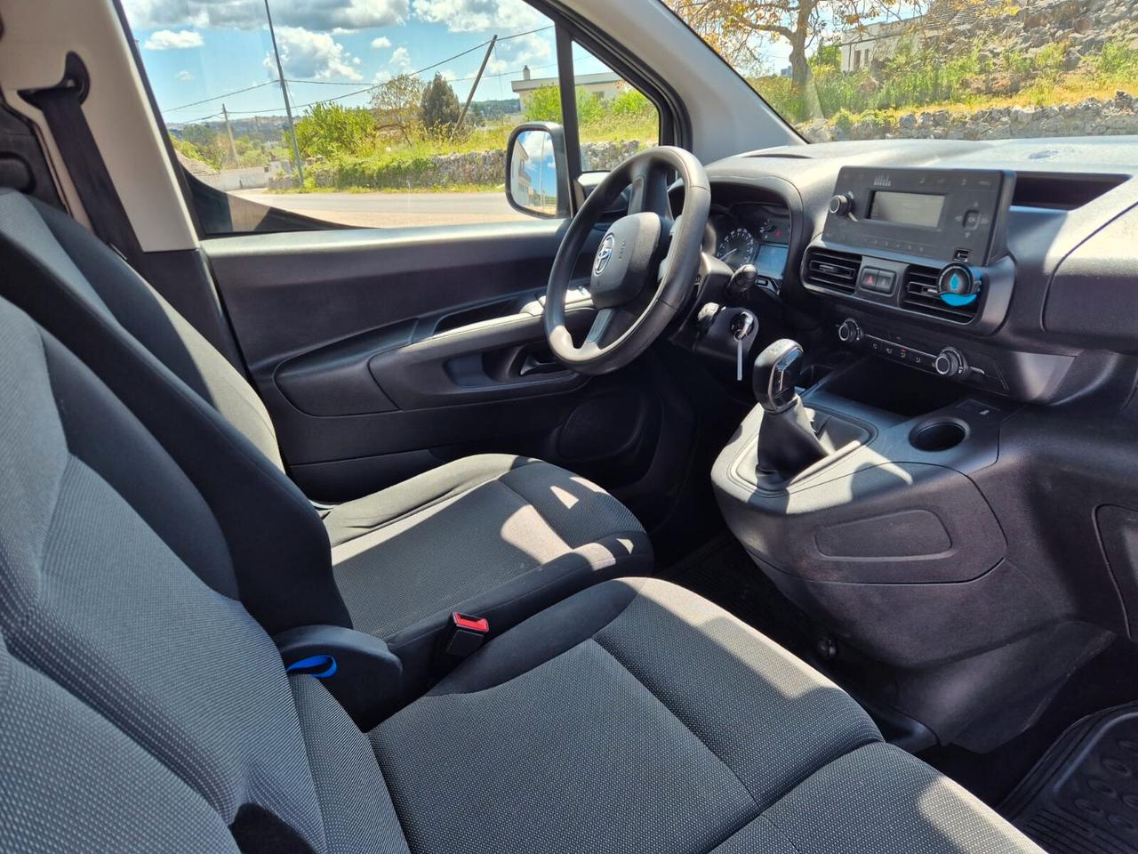 TOYOYA PROACE 3 POSTI PROLUNGATO