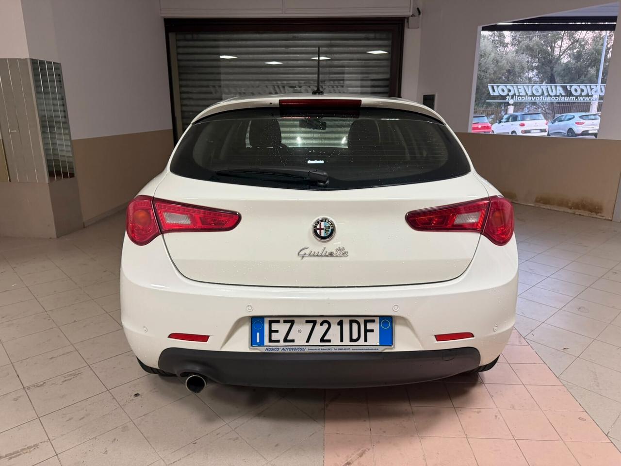 Alfa Romeo Giulietta 1.6 JTDm-2 105 CV Distinctive