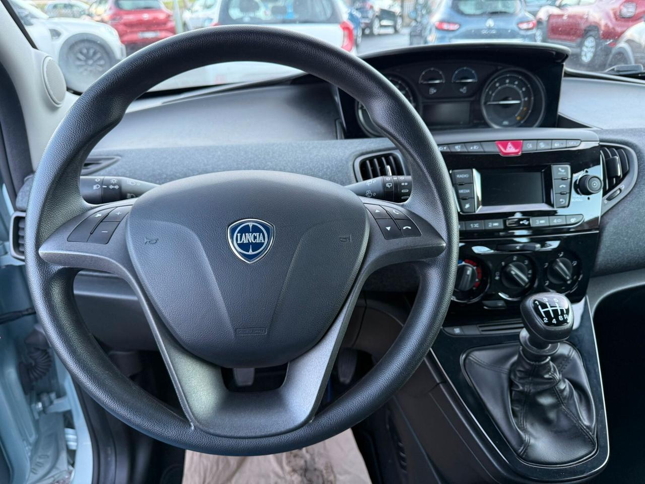 Lancia Ypsilon 1.0 FireFly 5 porte S&S Hybrid Alberta Ferretti