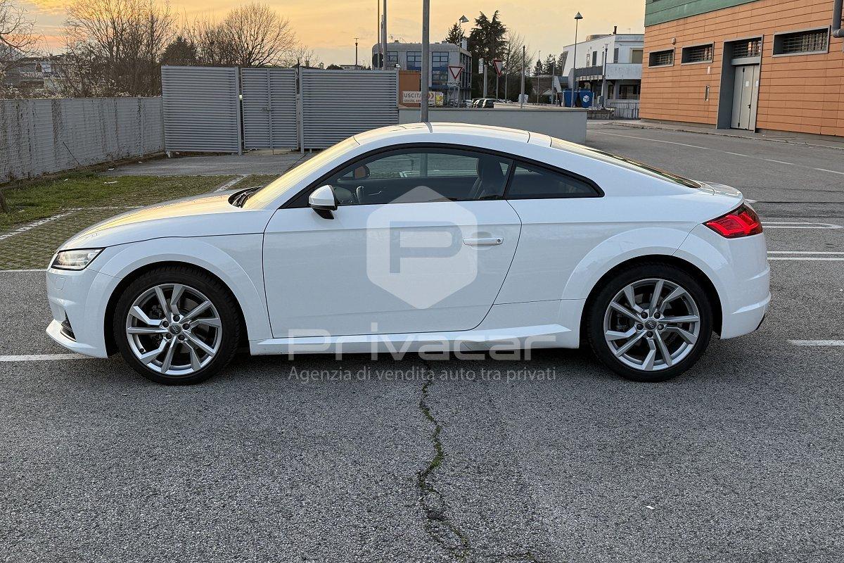 AUDI TT Coupé 40 TFSI S tronic