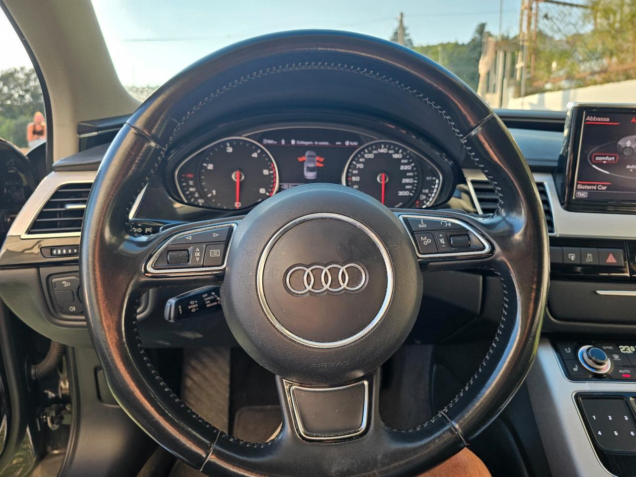 Audi A8 4.2 motore v 8