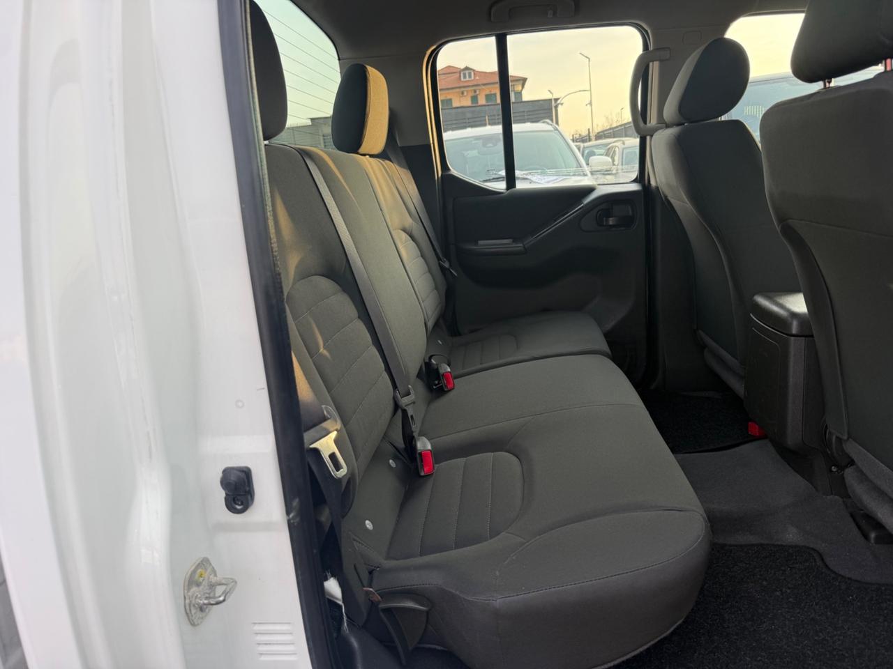 Nissan Navara 2.5 dCi 4 porte Double Cab WoRK