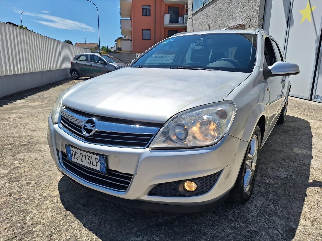Opel Astra 1.4 16V GPL