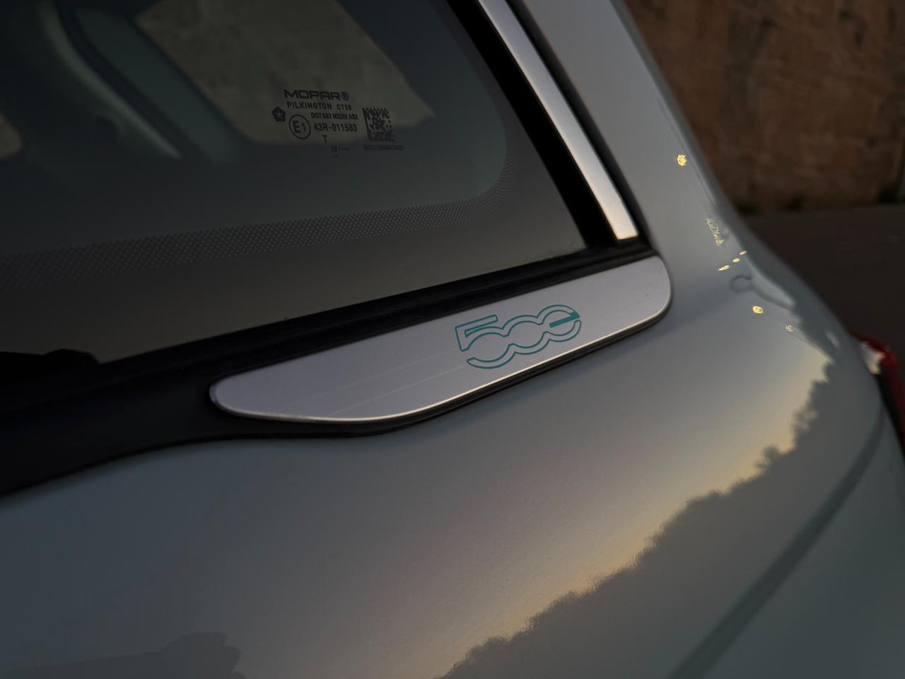 Fiat 500E/42 kWh/CAR PLAY/SOLO 33000 KM