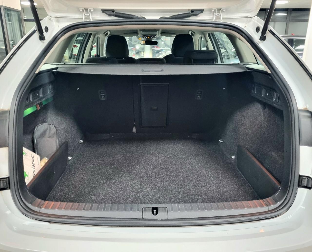 SKODA OCTAVIA 2.0 TDI 116CV Wagon AMBITION