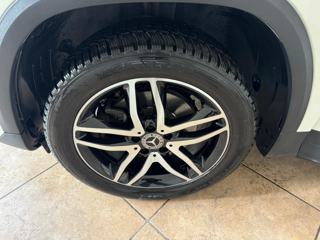 Mercedes-benz GLA 180 d Automatic LUCI AMBIENTE