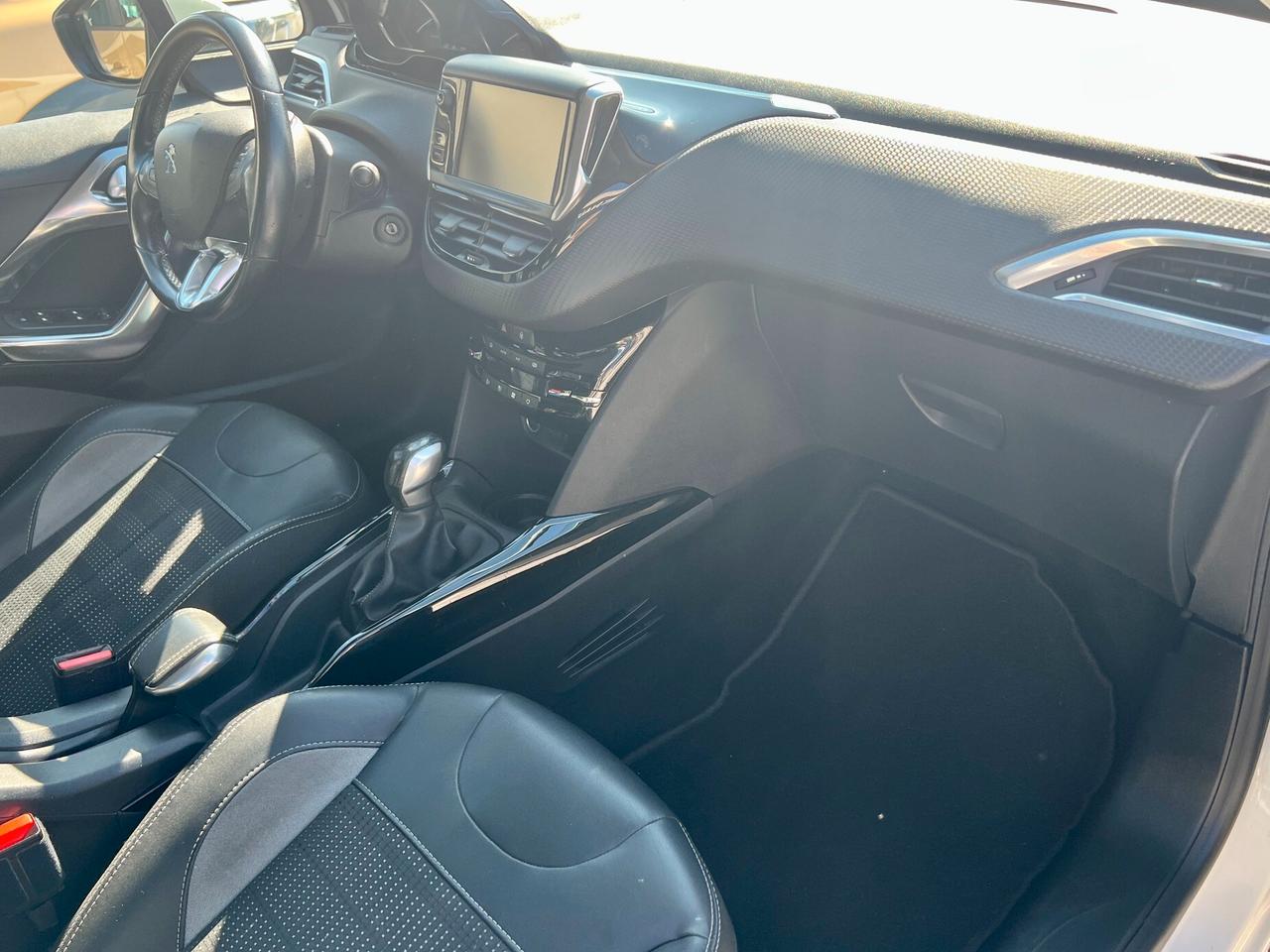 Peugeot 2008 1.2 PureTech 82 cv - 2017