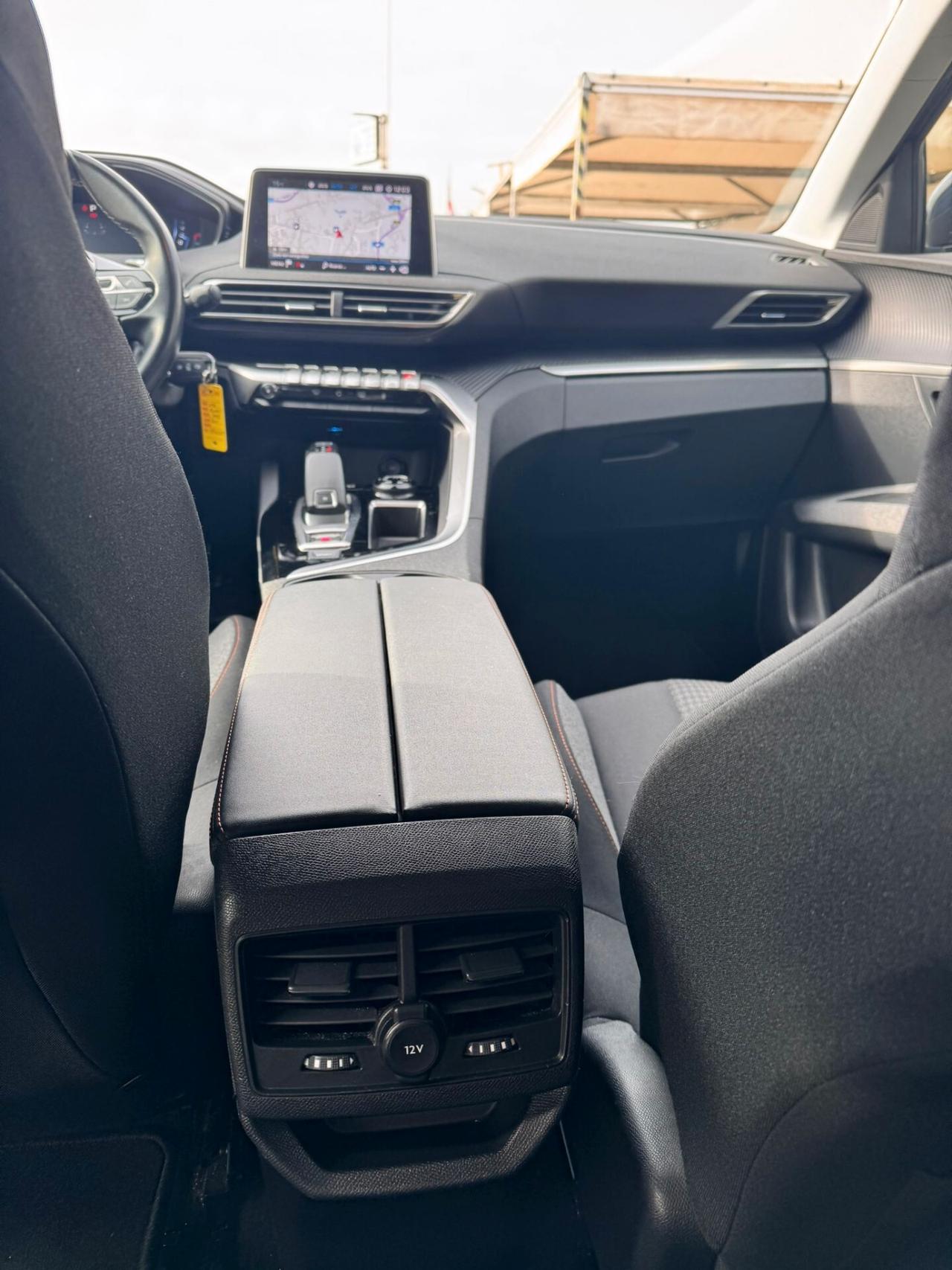 Peugeot 3008 BlueHDi 130 S&S EAT8 Allure