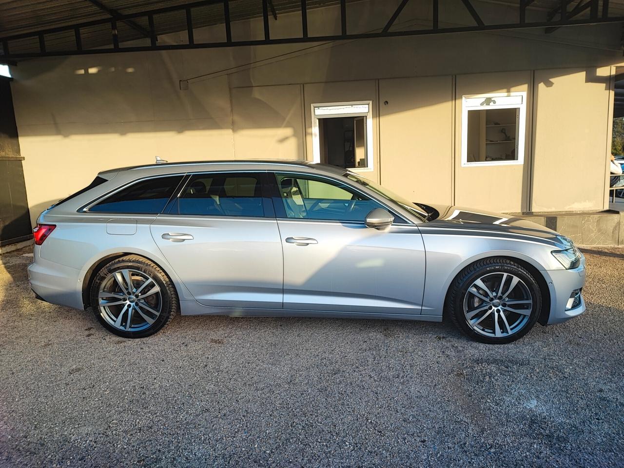 Audi A6 Avant 40 2.0 TDI S tronic Business Design